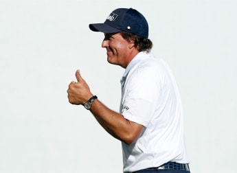 Mickelson romps to victory