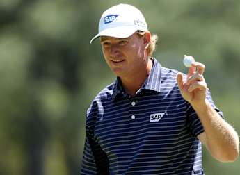 Els is Race to Dubai Golfer of the Month for March