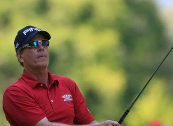 Conser shoots senior career best for Swiss lead