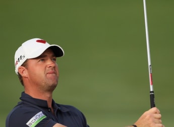 Hanson hits the front