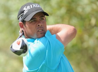 Van Zyl claims a share of the lead