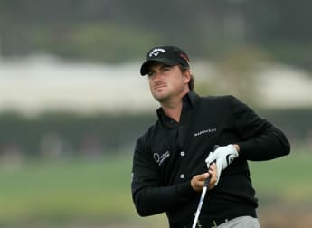 McDowell continues to lead