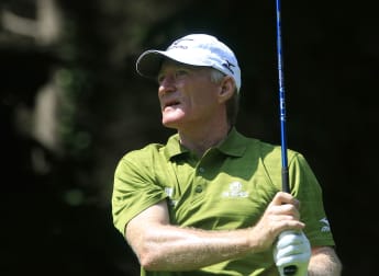 Williams in contention in Omaha