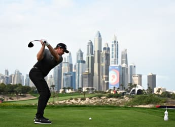 Pepperell powers into Dubai lead