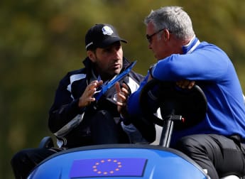 Olazábal mixes up for final practice