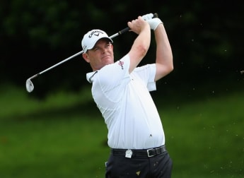 Drysdale strikes late before play suspended