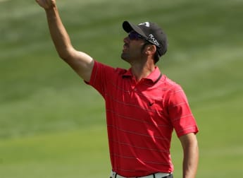 Quiros blasts his way to the front