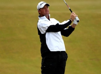 Hanson joins leading group