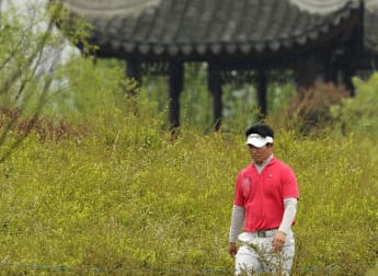 Yang still out in front