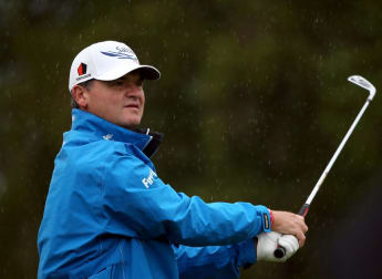 In-form Lawrie leads again