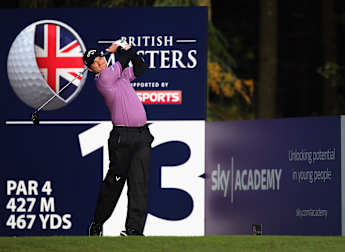 Warren and Slattery take early lead