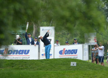 Lombard holds narrow lead ahead of final round