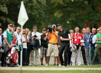 Colsaerts finds form to lead in Italy