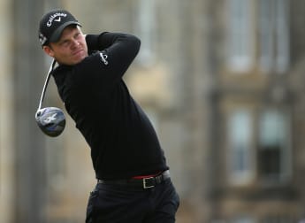 Willett makes an early move