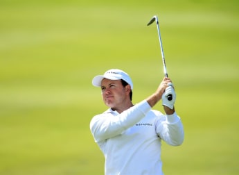 Sterne among early leaders in Italy