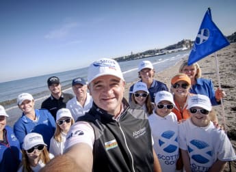 Scottish Golf tees off in style