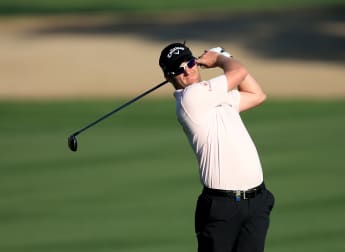 Warren maintains excellent form