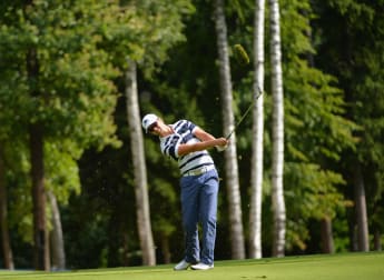 Karlberg moves clear in Moscow