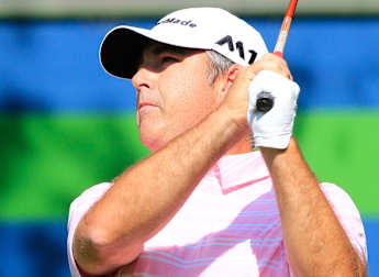 Dennis shows strength in share of Senior Italian Open lead