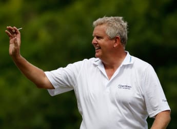 Monty retains lead in Florida