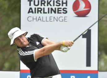 Evans moves into contention in Turkey