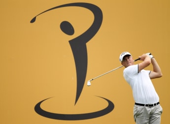 Noren retains advantage