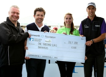 Commentators support Putts4Charity