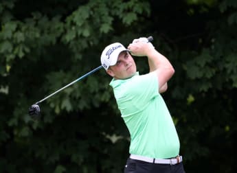 Sugrue swings by Sweden to make pro debut