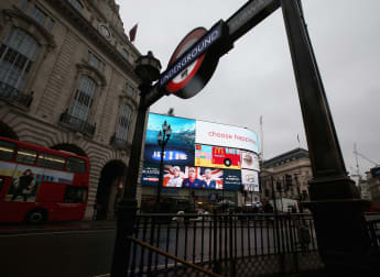 British Masters lights up Piccadilly