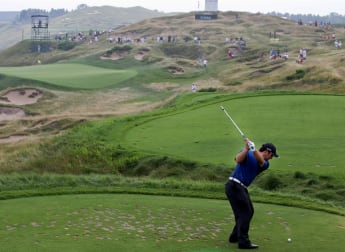 Molinari and Watson lead after opening day