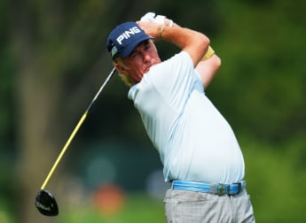 Jiménez doubles advantage