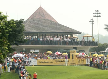 Westwood restores large lead