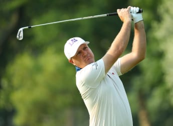 Graeme storms ahead in South Africa