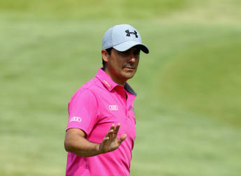 Aguilar takes two shot lead into the final round