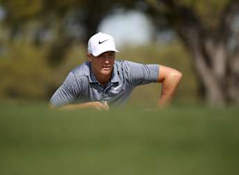 Noren eases past Pieters in Texas