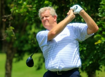 Montgomerie targets final flourish in Mauritius 