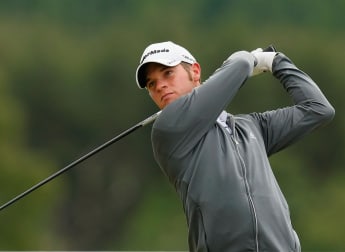 Hutsby tames Lyon with stunning 63