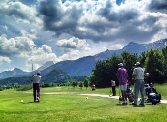Olympic legend and NHL stars tee it up in the Pro-Am