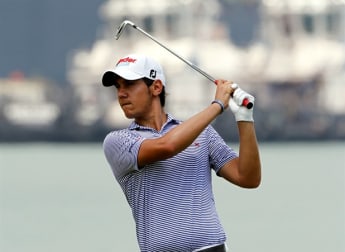 Manassero makes his move