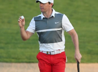 Five share lead after dramatic day in the desert