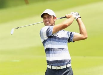 Schwartzel defies jet-lag to lead in Malaysia