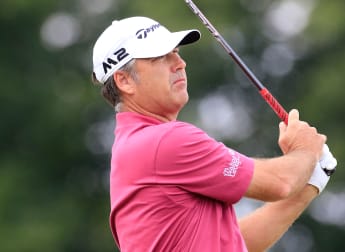 Dennis increases advantage at WINSTONgolf