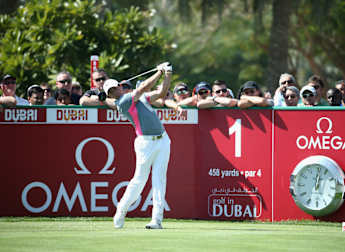 Relentless McIlroy pulls further clear
