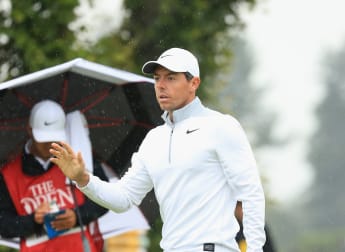McIlroy joins chasing pack at Carnoustie