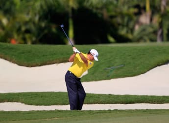 McDowell maintains presence on the leaderboard