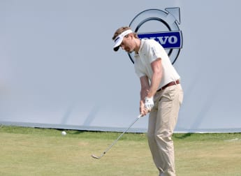 Jacquelin prospers at blustery Durban