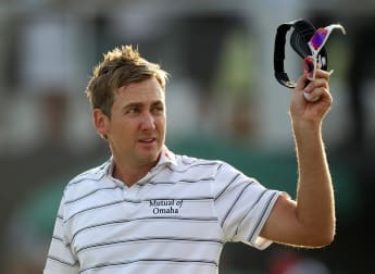 Kaymer on course for Race to Dubai crown