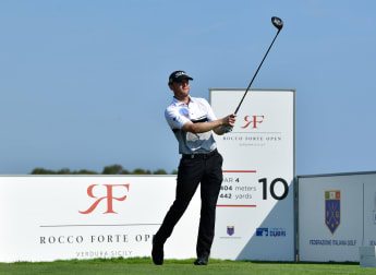 Hoey and Soderberg go low to lead in Sicily