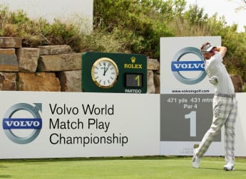 Poulter sees off Lewis to top group