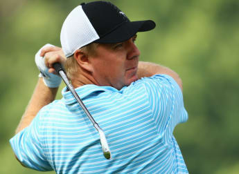 McGowan surges ahead in Johannesburg